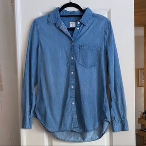 GAP Women’s Soft Denim Button Down